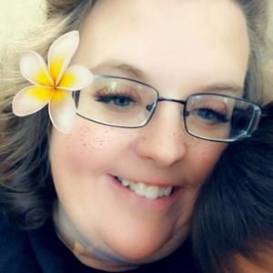 Meet your Posher, Stacy